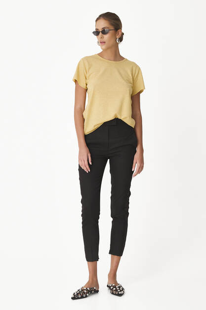 Light Yellow Blended Cotton-Linen T-shirt