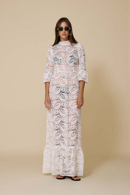 White Maxi Lace Dress With Three-Guarter Flared Sleeves - SS25