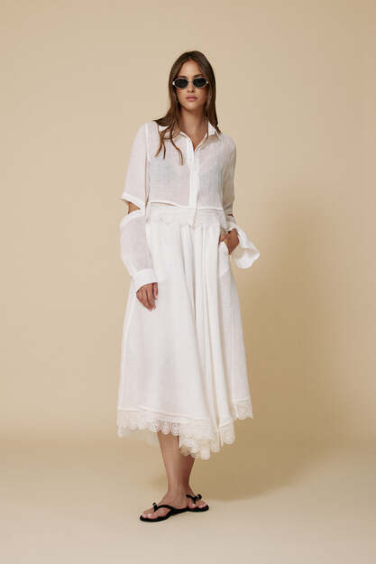 White Linen Cropped Shirt With Lace - SS25