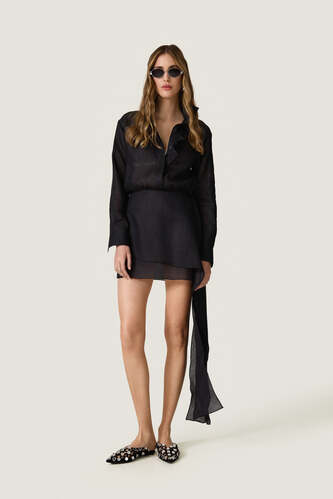 Black loose dress with an asymmetric cut and flowing side detail - PNK Casual